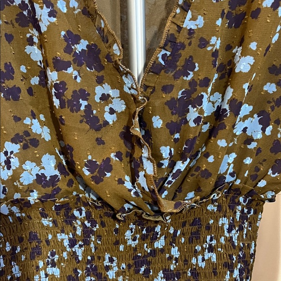 ASTR Brown/Olive and Blue Floral Blouse - Picture 6 of 11